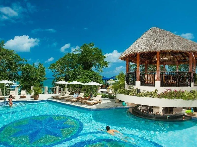 Sandals Grande Ocho Rios Beach &Villa Resort 4*,  Jamaica