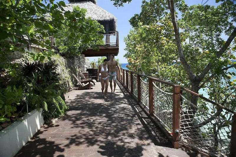Sandals Grande Ocho Rios Beach &Villa Resort Hotel