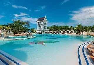 Sandals Grande Ocho Rios Beach &Villa Resort Hotel